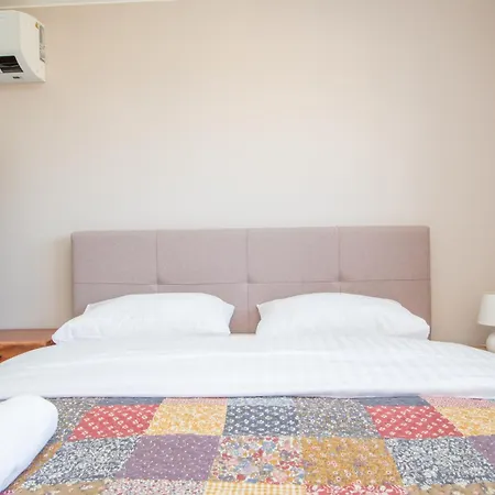 Cohost I Cozy Near Centre Apartment *